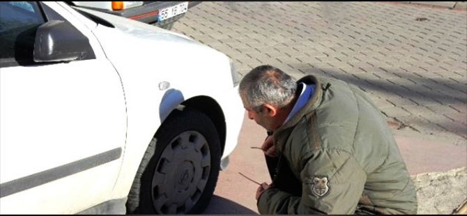 Samsun'da park halindeki araçların lastikleri kesildi