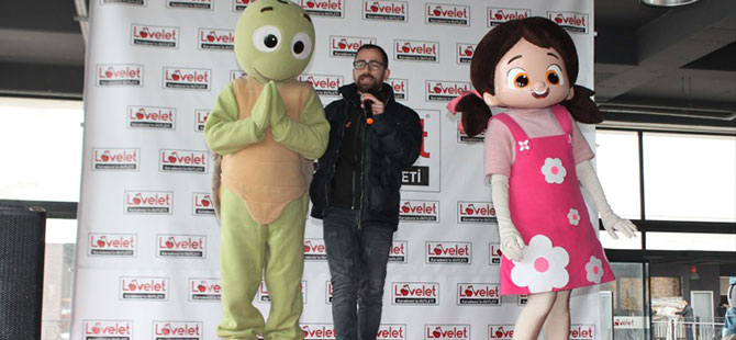 Lovelet Outlet ’te Minikler Niloya ile Eğlendi
