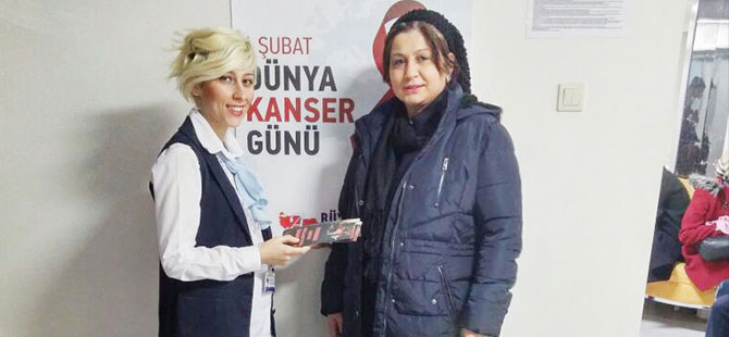 Kanserle mücadelede bilgilendiriyor
