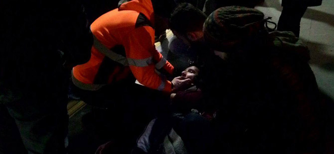 KENDİNDEN GEÇEN GENÇ KORKUTTU