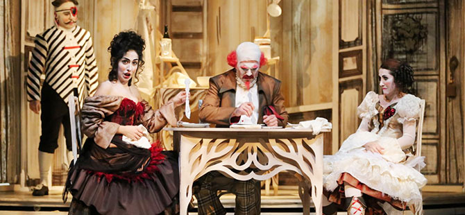 “Mucize Doktor” ve “Rita” Yeniden Sahnede