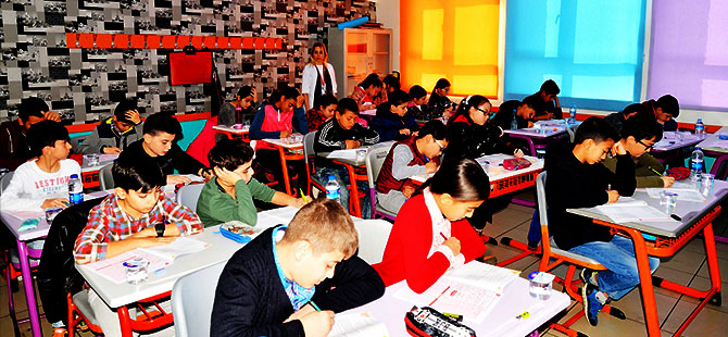 Mektebim’in Bursluluk Sınavına Yoğun İlgi…