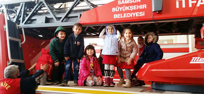 MİNİKLERDEN İTFAİYE ZİYARETİ