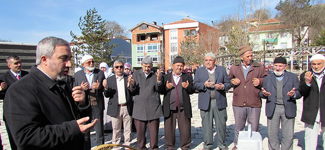 Kavak'ta 32 umreci uğurlandı