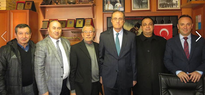 CHP MİNİBÜSÇÜLERİ ZİYARET ETTİ