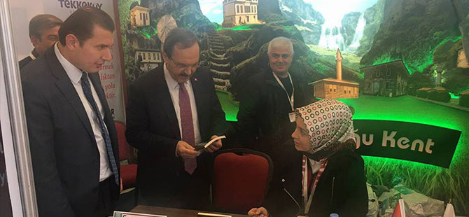 BAFRALI YAZAR TOKALAK’LA BULUŞTU