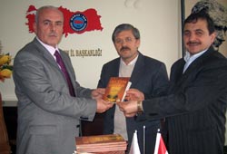 Memur-Sen'den kitap uygulaması