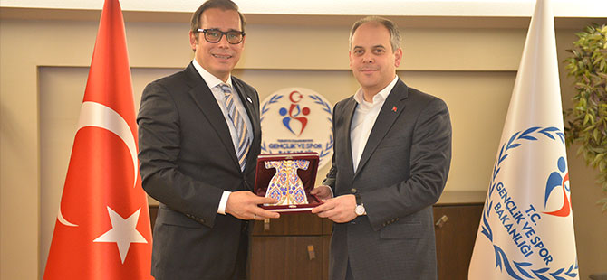 Gençlik ve Spor Bakanına Teşekkür Ziyareti