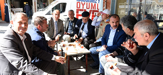 Orhan Kırcalı ve Başkan Togar 'Evet' turunda