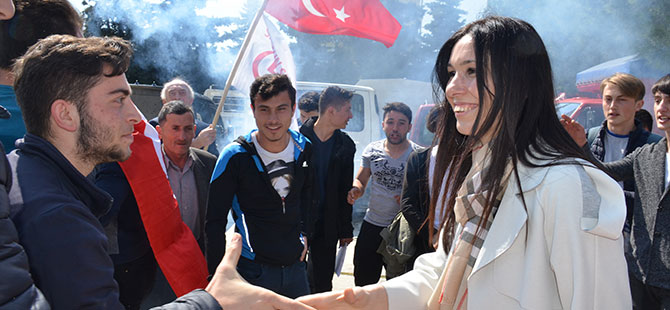 Gençler Sordu Genel Başkan Yardımcısı Cevapladı