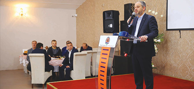 GELECEĞE YÜRÜYEN BİR MİLLETİZ