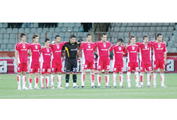 Kanat için saygı duruşu