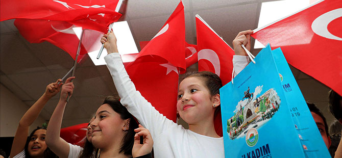 İlkadımlı Çocuklar'dan Büyük Performans