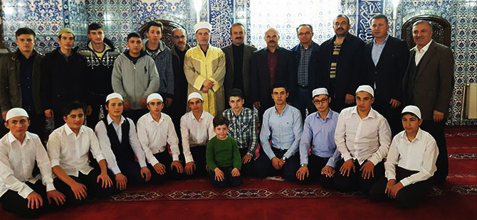 LİSELİLER  MİRAC  KANDİLİNİ KUTLADI