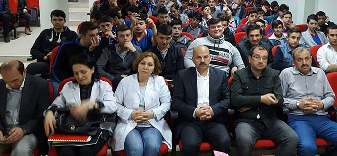 İL SAĞLIK MÜDÜRÜ GENÇLERLE BULUŞTU