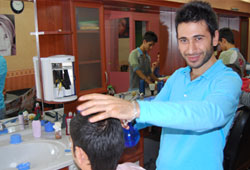 Berberler doldu taştı