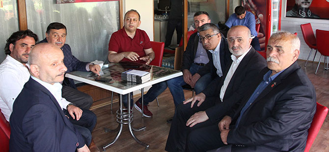 Yazdığı Kitabın Gelirini Şehit Ailelerine Bağışladı