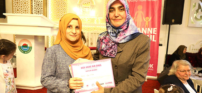 "Her Anne Bir Okul" İlk Mezunlarını Verdi