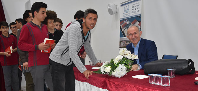 İmam Hatip Lisesi Prof. Dr. Ahmet  Şimşirgil’i Ağırladı