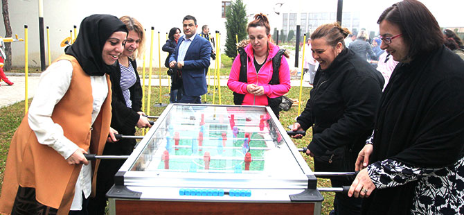 Üniversite öğrencileri engellileri anlamak için yürüdü