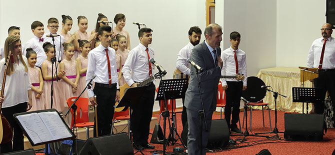 İlkadım THM Çocuk Korosu Büyüledi
