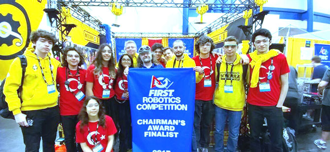 ROBOTİK TAKIMI AMERİKA’DAN 2 ÖDÜLLE DÖNDÜ