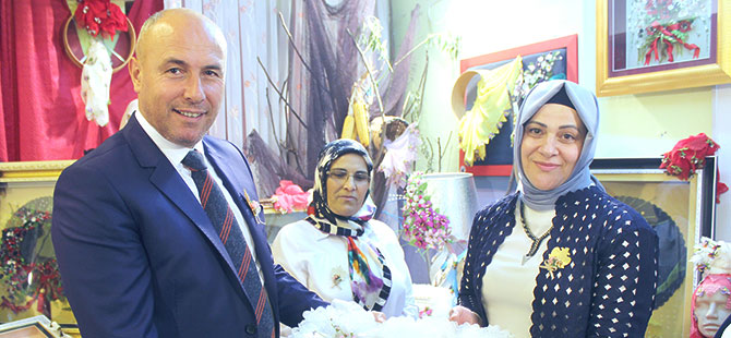 Tekkeköy’de el emeği göz nuru ürünler sergilendi