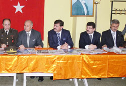 Protokolle bayramlaştı