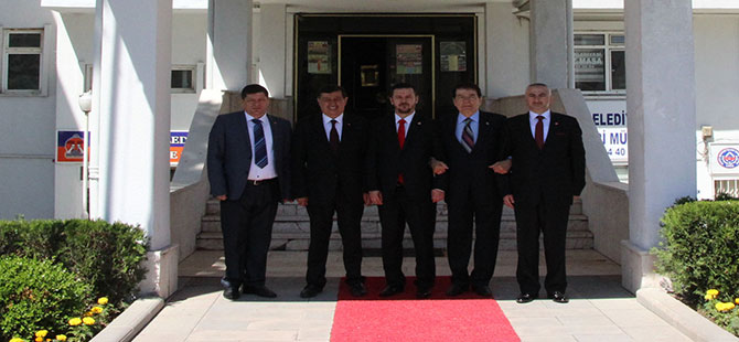 TÜRKİYE BİZİM ANAVATANIMIZ