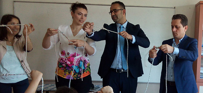 "İŞ BİLEN ELLER GÜVENLİ YÜREKLER" PROJESİ