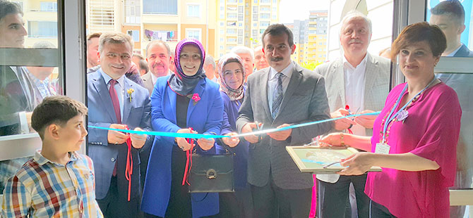 HEM’DEN GENELEKSEL YILSONU SERGİSİ