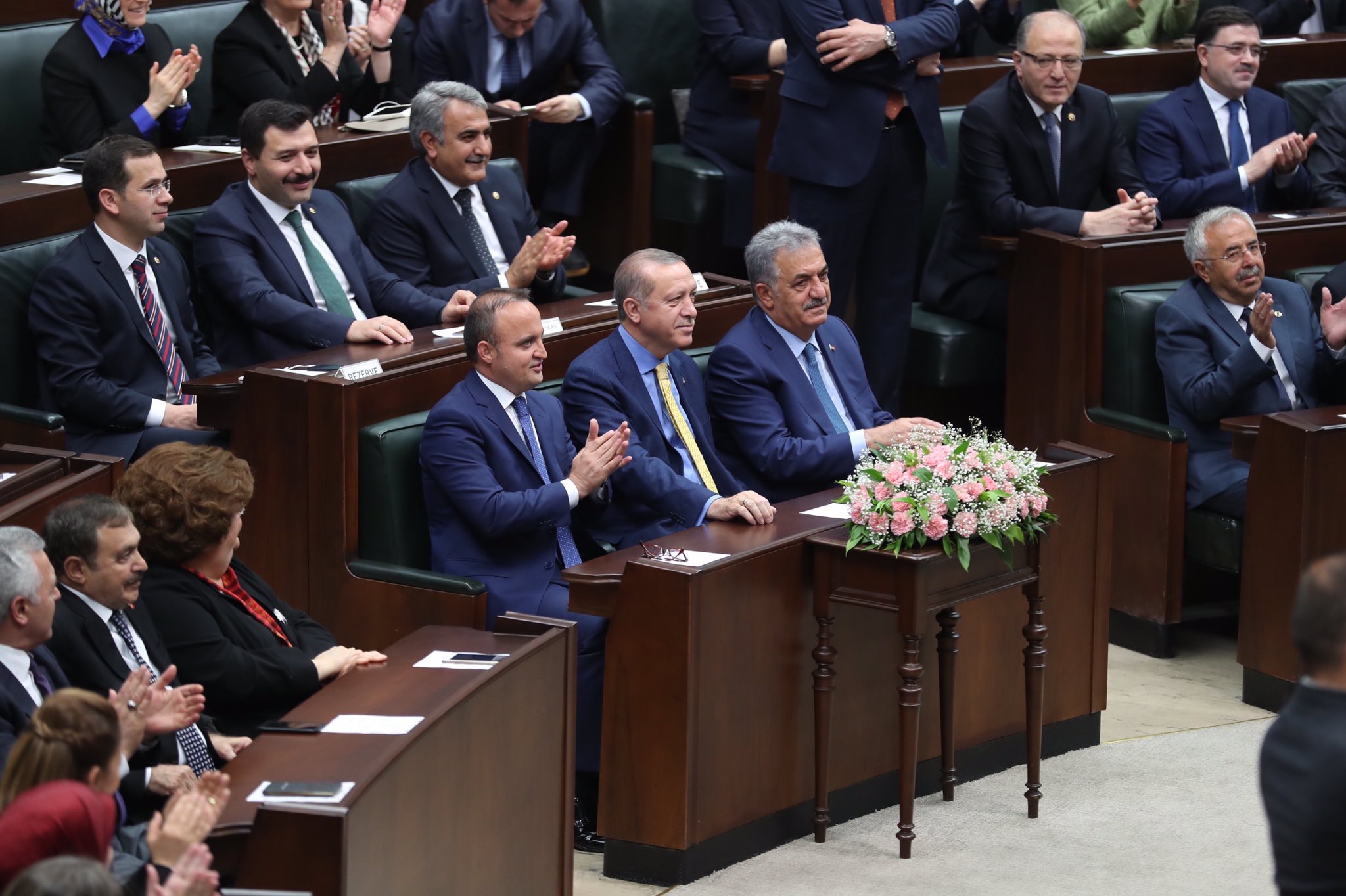 1044 GÜN SONRA AK PARTİ GRUP TOPLANTISINDA