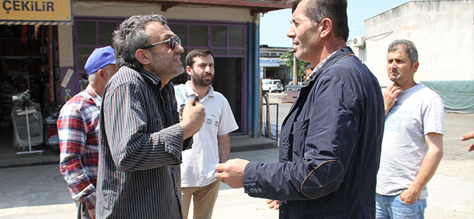 Bafra Sanayi Sitesi esnafından "bozuk yol" eylemi