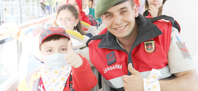 Bafra'da lösemili çocuklar etkinliği