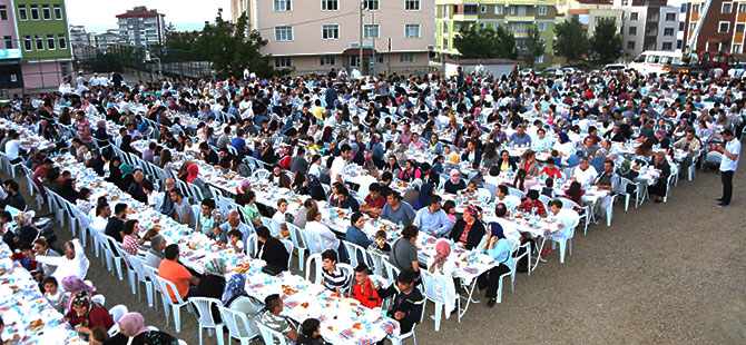 Atakum, Ramazanda kucaklaştı