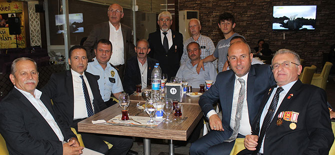 Şehit aileleri ve gazilerle iftar sofrasında bir araya geldi