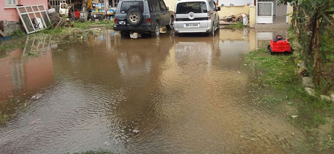 Doğalgaz çalışmasın da su borusunu patlattılar