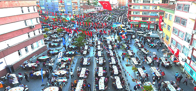 Samsun’un en büyük iftar sofrası