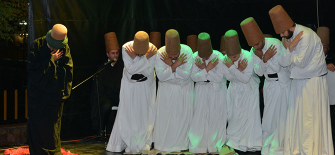 Ramazan Sokağı’nda ‘ilahi ve sema’ ziyafeti