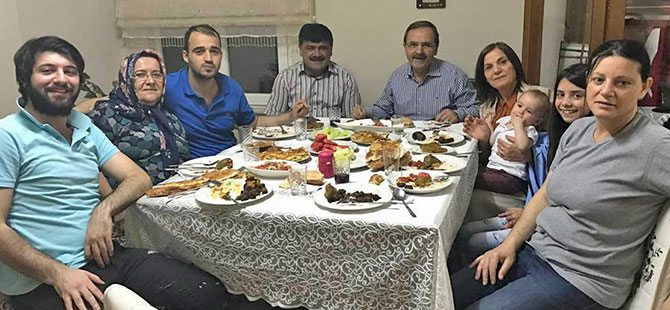 ŞEHİT EVİNDE İFTAR 