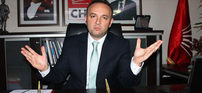 AKCAGÖZ: "ERHAN USTA'YI KUTLUYORUM"