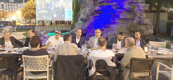 MHP TEKKEKÖY'DE İFTAR YAPTI