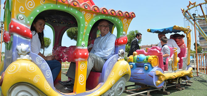 Terme’de engellilerin lunapark sevinci