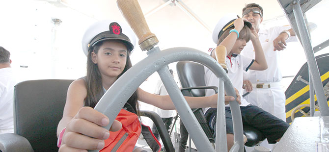 ÇOCUKLAR DÜMENE GEÇTİ