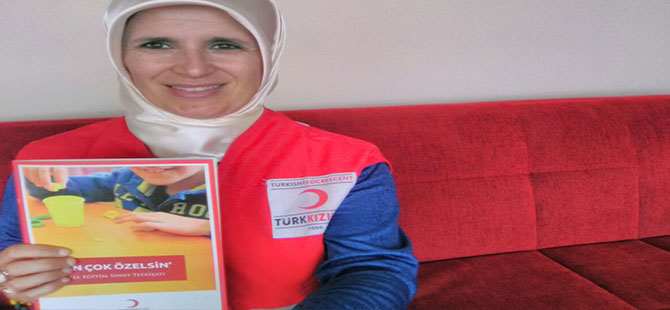 TÜRK KIZILAY’I GÖNÜLLERİNDEN EĞİTİME DESTEK    