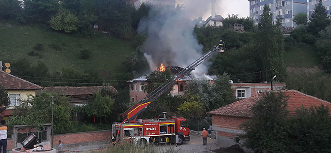 Havza'da ev yangını