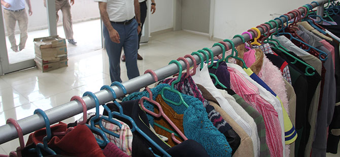 İhtiyaç Sahiplerine Giysi Yardımı