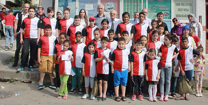 SAMSUNSPOR FORMASI İLE ÖDÜLLENDİRİLDİ