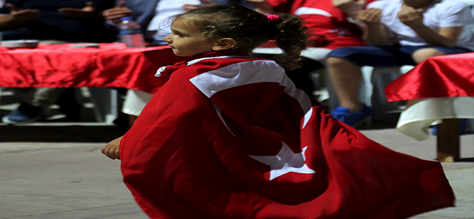 “O Şarlatan ve vatansızlar milletten ‘vatan’ dersi aldı!”