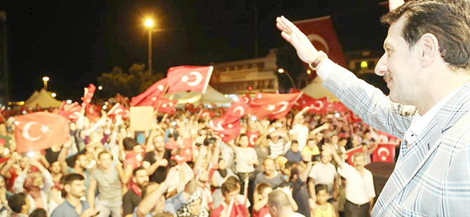 Şehit ve Gazilerimize Borçluyuz
